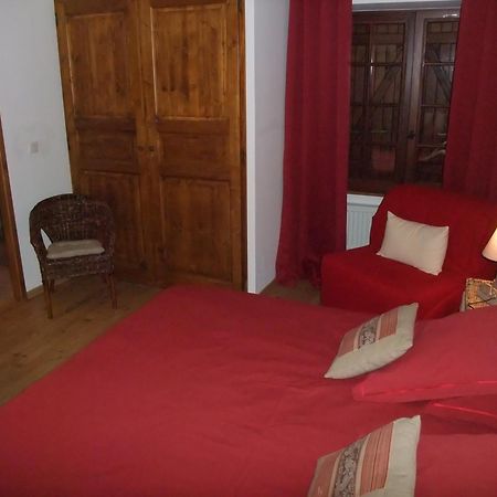 Le Domaine Du Grand Cellier Chambres D'Hotes En Savoie Tournon Bilik gambar