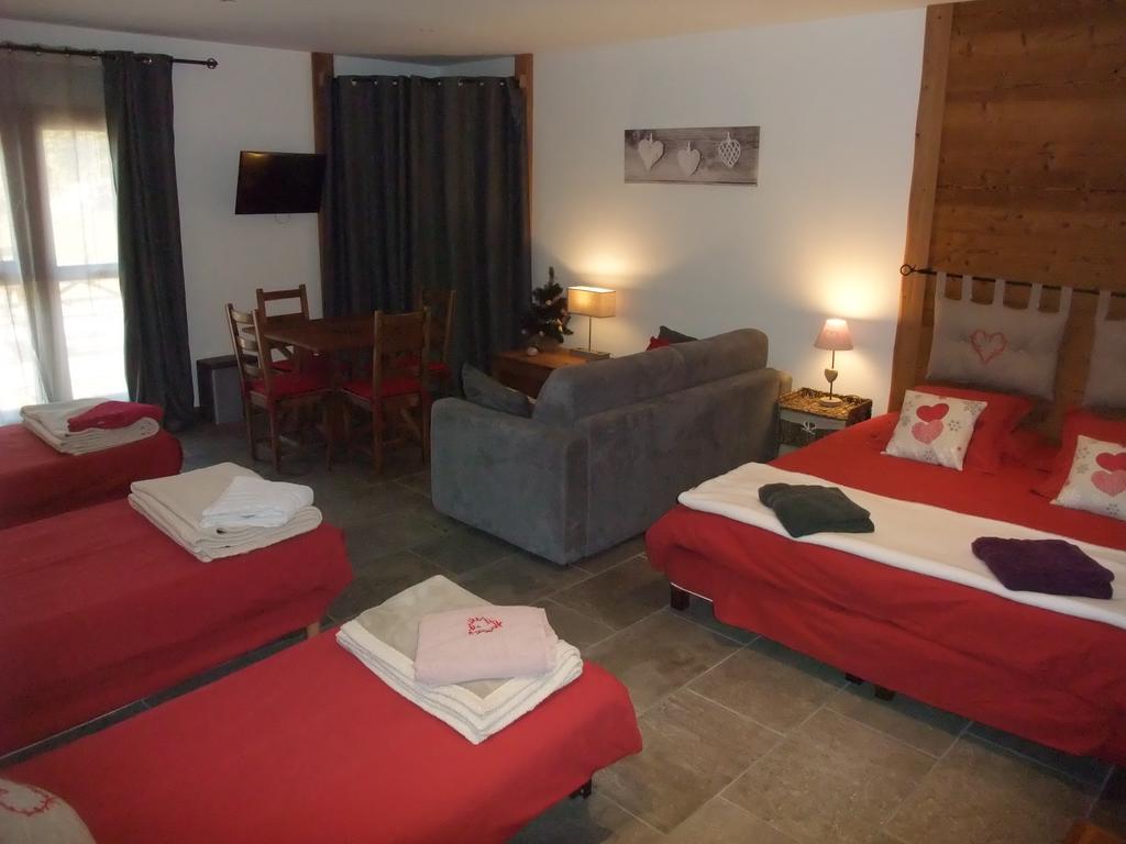 Le Domaine Du Grand Cellier Chambres D'Hotes En Savoie Tournon Luaran gambar