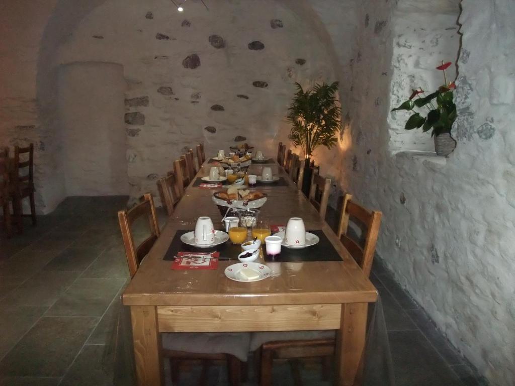 Le Domaine Du Grand Cellier Chambres D'Hotes En Savoie Tournon Luaran gambar