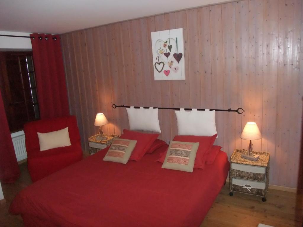 Le Domaine Du Grand Cellier Chambres D'Hotes En Savoie Tournon Bilik gambar
